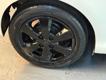 Toyota AYGO 1.0 VVT-i Fire Euro 5 3dr