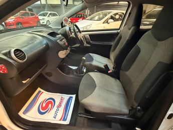 Toyota AYGO 1.0 VVT-i Fire Euro 5 3dr