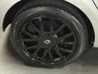 Renault Clio 1.5 dCi Dynamique TomTom Euro 5 5dr