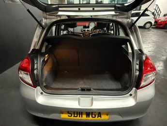 Renault Clio 1.5 dCi Dynamique TomTom Euro 5 5dr