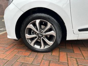 Hyundai i10 1.2 Premium SE Auto Euro 6 5dr