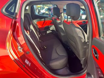 Renault Clio 0.9 TCe Dynamique S MediaNav Euro 5 (s/s) 5dr