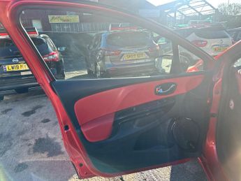 Renault Clio 0.9 TCe Dynamique S MediaNav Euro 5 (s/s) 5dr