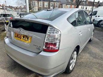 Toyota Prius 1.5 T4 CVT 5dr