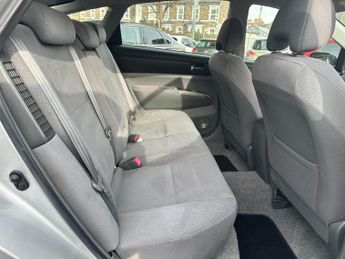 Toyota Prius 1.5 T4 CVT 5dr