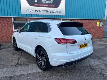 Volkswagen Touareg 3.0 TDI V6 R-Line Tech Tiptronic 4Motion Euro 6 (s/s) 5dr