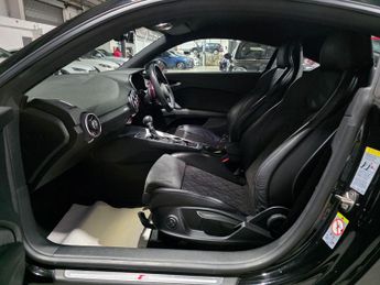 Audi TT 2.0 TFSI 40 S line S Tronic Euro 6 (s/s) 3dr