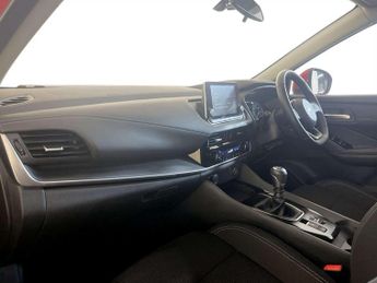 Nissan Qashqai 1.3 DIG-T MHEV Acenta Premium Euro 6 (s/s) 5dr