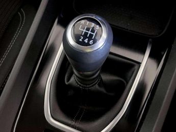 Nissan Qashqai 1.3 DIG-T MHEV Acenta Premium Euro 6 (s/s) 5dr