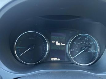 Mitsubishi Outlander 2.0h 12kWh GX4hs CVT 4WD Euro 5 (s/s) 5dr