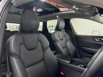 Volvo XC60 Momentum T6 Plug-in hybrid AWD