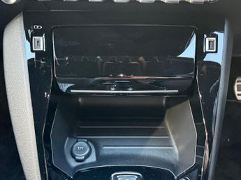 Peugeot E-208 50kWh GT Premium Auto 5dr