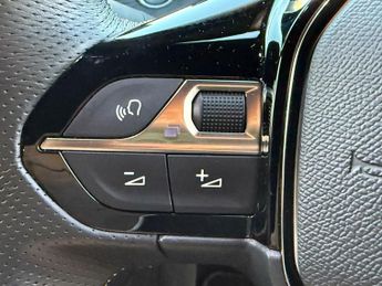 Peugeot E-208 50kWh GT Premium Auto 5dr