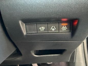 Peugeot E-208 50kWh GT Premium Auto 5dr