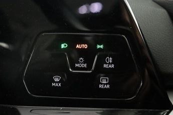 Volkswagen Golf 1.5 eTSI MHEV Life DSG Euro 6 (s/s) 5dr