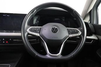 Volkswagen Golf 1.5 eTSI MHEV Life DSG Euro 6 (s/s) 5dr