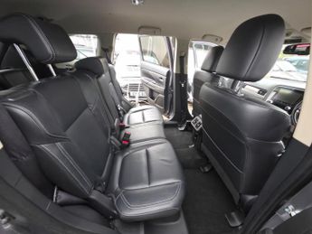 Mitsubishi Outlander 2.0 MIVEC Exceed CVT 4WD Euro 6 (s/s) 5dr