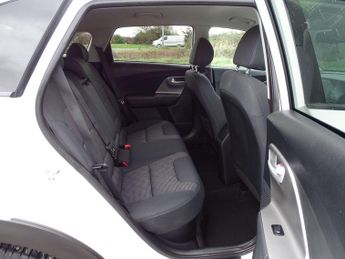 Kia Niro 1.6 GDi 2 DCT Euro 6 (s/s) 5dr