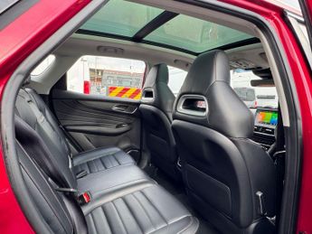 MG MG HS 1.5 T-GDI 16.6kWh Exclusive Auto Euro 6 (s/s) 5dr