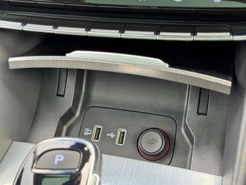 MG MG HS 1.5 T-GDI 16.6kWh Exclusive Auto Euro 6 (s/s) 5dr