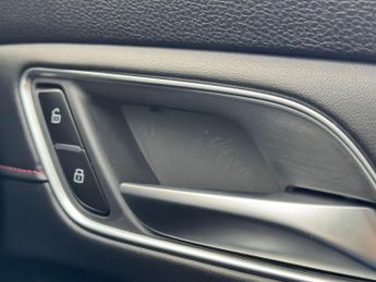 MG MG HS 1.5 T-GDI 16.6kWh Exclusive Auto Euro 6 (s/s) 5dr