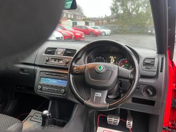 Skoda Fabia 1.4 TSI vRS DSG Euro 5 5dr