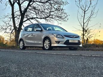 Hyundai i30 1.6 CRDi Comfort Auto Euro 4 5dr