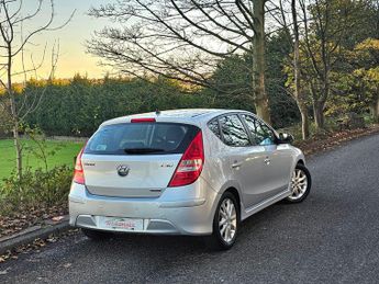 Hyundai i30 1.6 CRDi Comfort Auto Euro 4 5dr