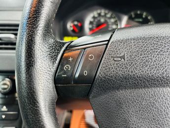 Volvo XC90 2.4D SE SUV 5dr Diesel Automatic (239 g/km, 163 bhp)