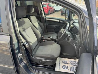 Vauxhall Zafira 1.6 16V Exclusiv Euro 5 5dr