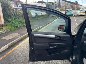 Vauxhall Zafira 1.6 16V Exclusiv Euro 5 5dr