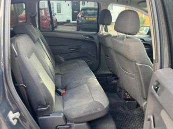 Vauxhall Zafira 1.6 16V Exclusiv Euro 5 5dr