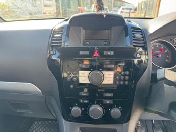 Vauxhall Zafira 1.6 16V Exclusiv Euro 5 5dr