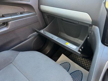 Vauxhall Zafira 1.6 16V Exclusiv Euro 5 5dr