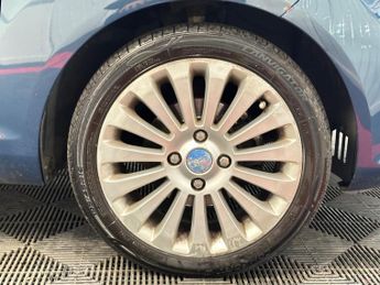 Ford Fiesta 1.4 Titanium 5dr