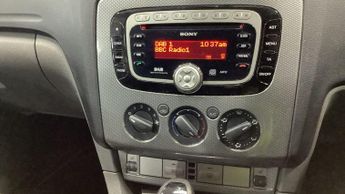 Ford Focus 1.6 Titanium 5dr