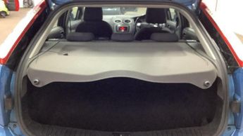 Ford Focus 1.6 Titanium 5dr