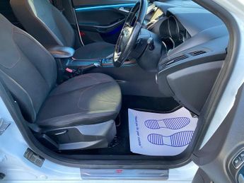 Ford Focus 1.0T EcoBoost ST-Line Auto Euro 6 (s/s) 5dr
