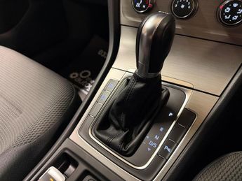 Volkswagen Golf 1.4 TSI BlueMotion Tech SE DSG Euro 5 (s/s) 5dr