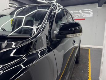 Hyundai Santa Fe 2.2 CRDi Premium Auto 4WD Euro 5 5dr (7 seat)