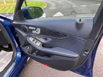 Mercedes-Benz C Class 2.0 C200 AMG Line (Premium) G-Tronic+ Euro 6 (s/s) 4dr