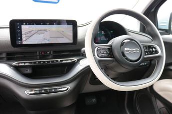 Fiat 500e 42kWh La Prima Auto 3dr