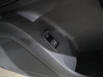 Audi Q2 1.5 TFSI CoD 35 S line S Tronic Euro 6 (s/s) 5dr