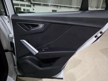 Audi Q2 1.5 TFSI CoD 35 S line S Tronic Euro 6 (s/s) 5dr