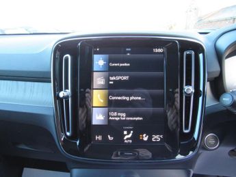 Volvo XC40 1.5h T5 Twin Engine Recharge 10.7kWh Inscription Pro SUV 5dr Pet