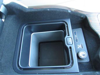 Land Rover Range Rover 3.0 SD V6 Autobiography Auto 4WD Euro 6 (s/s) 5dr