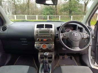 Toyota Urban Cruiser 1.4 D-4D 4WD Euro 5 5dr