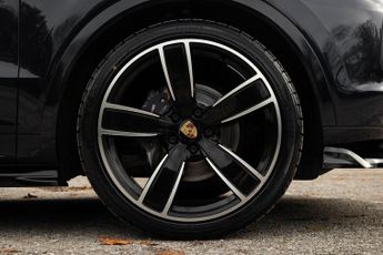 Porsche Cayenne 3.0T V6 TiptronicS 4WD Euro 6 (s/s) 5dr