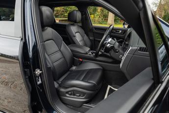 Porsche Cayenne 3.0T V6 TiptronicS 4WD Euro 6 (s/s) 5dr