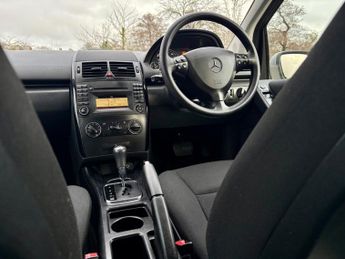 Mercedes-Benz A Class 1.5 A160 Classic SE CVT 5dr